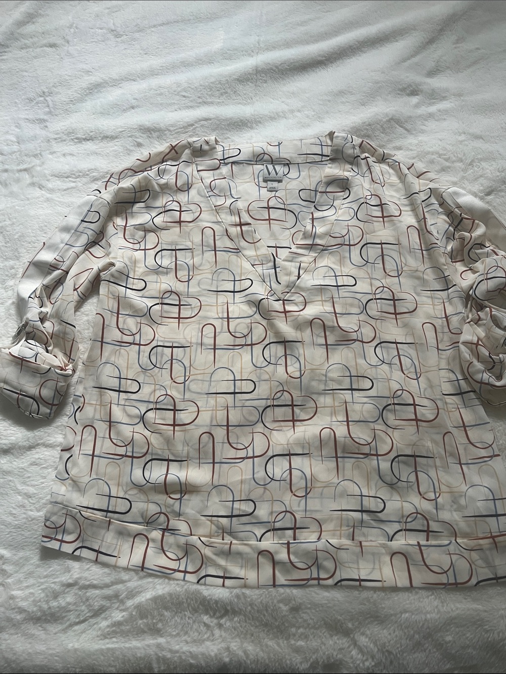Worthington Cream Geometric Print V-Neck Blouse